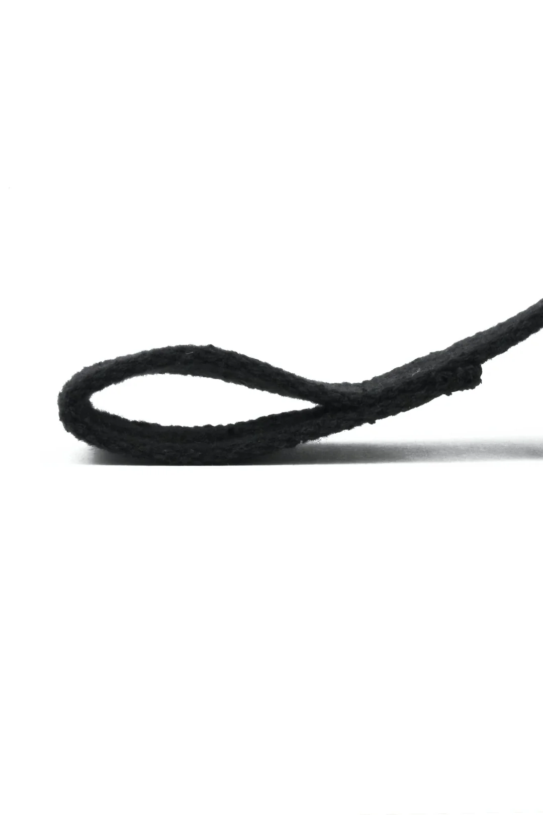Swole Lifestyle Premium Padded Lifting Straps - Black/ Red - Image 4